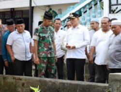 Guna Tingkatkan Pola Hidup Sehat, Bupati Sabar AS Tinjau Sanitasi Di Pemukiman Padat Penduduk