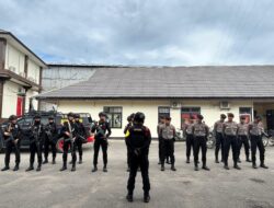 Polres Sekadau dan BKO Brimob Patroli Skala Besar Dalam Cipta Kondisi Pasca Pemilu 2024