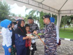 Jelang Idul Fitri 1445 H/2024 M, Lanal Bengkulu Gelar Bazar Murah