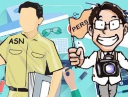 Oknum PNS Aceh Timur Bersantai diluaran Saat Jam Kerja