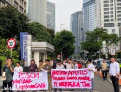 PERANTARA Geruduk Kantor Pusat PT Sulawesi Cahaya Mineral, Desak Perusahaan Hentikan Aktivitas Tambang di Sulawesi Tenggara