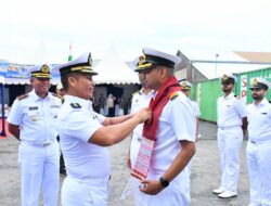 Lantamal I Sambut Kedatangan Kapal Perang India INS Saryu P54 di Dermaga Pelindo 104 Belawan