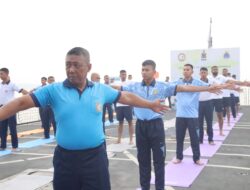 Personel Lantamal I Laksanakan Olahraga Bersama Dengan ABK Kapal Perang India INS Saryu P54