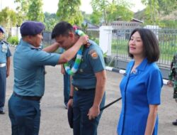 Tradisi Penyambutan Komandan Lanal Nias