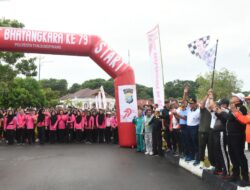 Jalin Sinergitas, Danlanal Bintan Ikuti Jalan Sehat HUT Ke-79 Bhayangkara