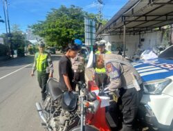 Tertibkan Pengendara di Jalan, Polres Maros Berlakukan Tilang Ditempat dan ETLE ke Pelanggar