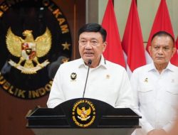 Menko Polkam Soroti Upaya Kelompok Tertentu Rendahkan Bendera Nasional