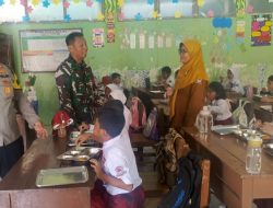 Babinsa dan Bhabinkamtibmas Kelurahan Kesambi Bersinergi Monitoring Program Makan Bergizi