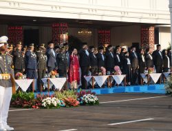 Kemenko Polkam Gelar Upacara Peringatan HUT ke-80 Kemerdekaan RI