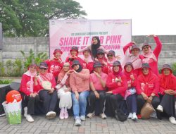 Sarapan Minggu Santai di Aston Sidoarjo Diserbu Massa Berkostum Pink