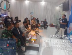 Bhabinkamtibmas Polsek Rangkasbitung Polres Lebak Hadiri Kegiatan Sunatan Massal BRILian di Bank BRI