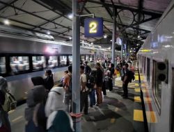 Puncak Kedatangan Libur Nataru di Daop 7 Madiun Capai 13.015 Penumpang, KAI Imbau Pelanggan Patuhi Aturan Bagasi demi Keselamatan dan Kenyamanan Bersama