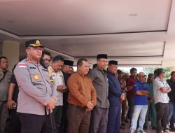 Polres Nagan Raya Amankan Aksi Unjuk Rasa di Gedung DPRK Kabupaten Nagan Raya Stabil & Kondusif