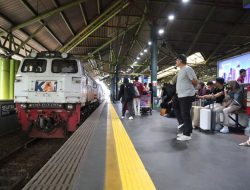 Pemesanan Tiket H-1 Lebaran Tembus 22.494, KAI Daop 1 Jakarta Ajak Masyarakat Mudik Lebih Awal