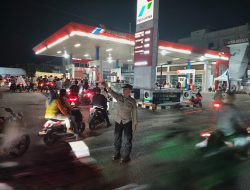 Antisipasi Panic Buying BBM, Polres Lhokseumawe Kerahkan Personel Amankan Antrean di SPBU